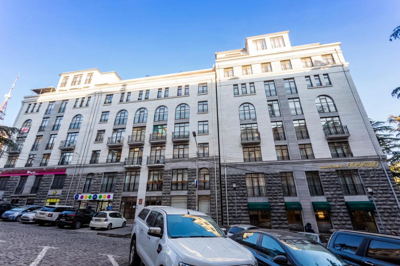 Lovely 2 Bedroom Flat Tiflis Dış mekan fotoğraf