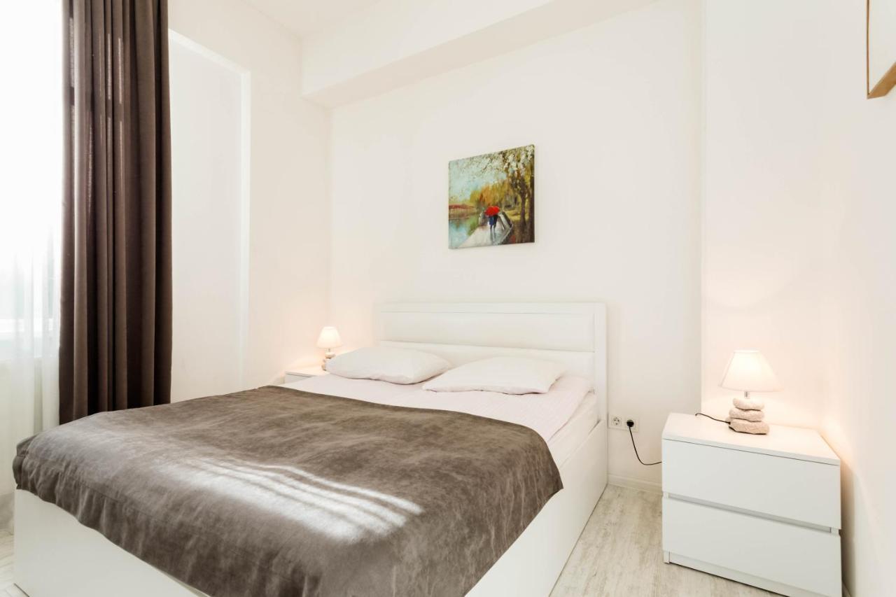 Lovely 2 Bedroom Flat Tiflis Dış mekan fotoğraf