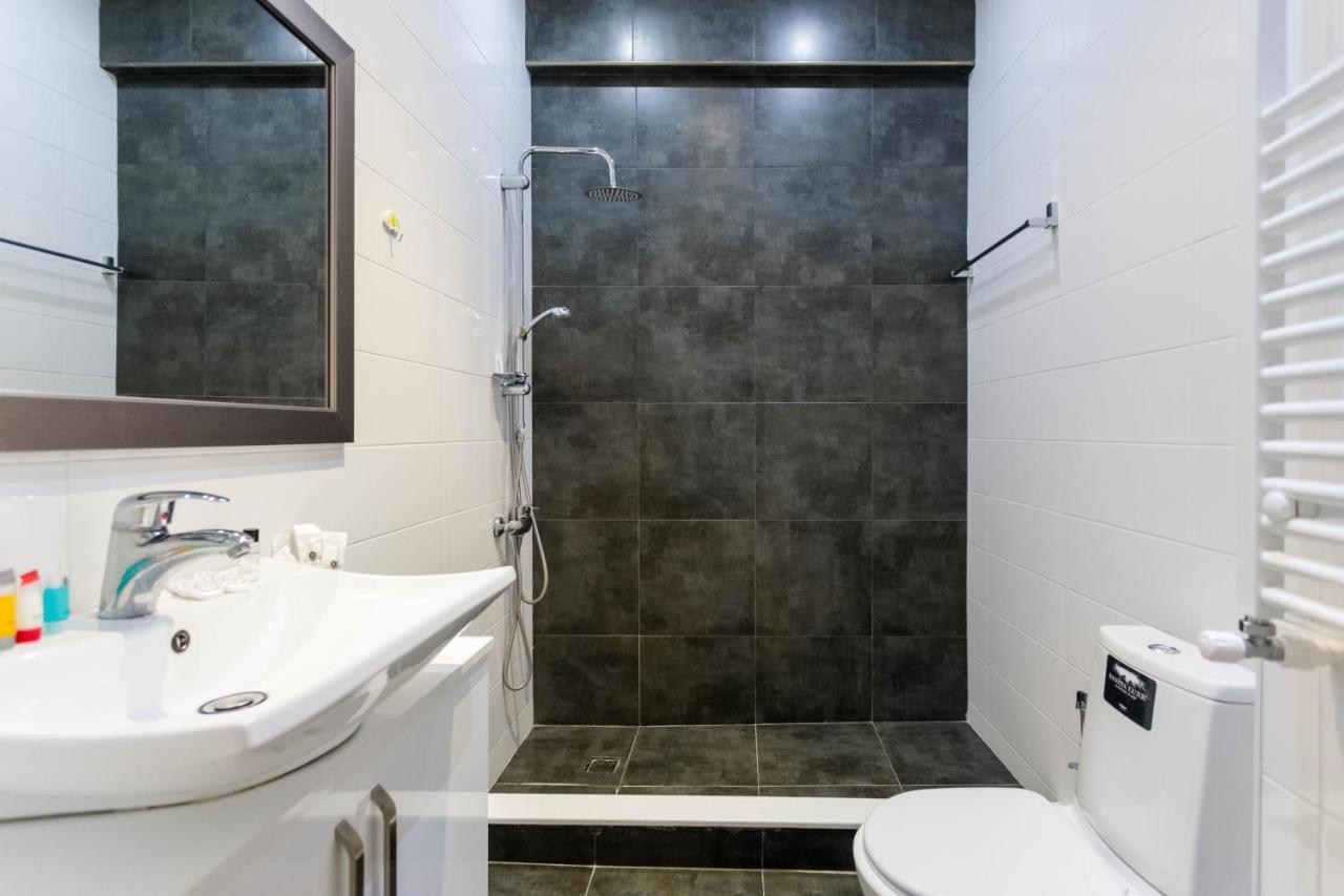 Lovely 2 Bedroom Flat Tiflis Dış mekan fotoğraf